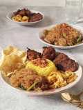 493. Nasi Kuning Komplit Bumbu Praktis