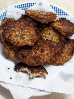 Una foto de Croquetas de arroz fácil