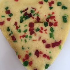 A picture of Fruit cake.