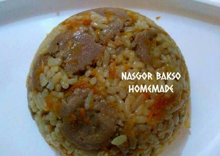 Cara Gampang Menyiapkan Nasgor Bakso yang Lezat Sekali