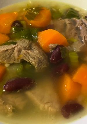 A picture of Red Bean and Beef soup.