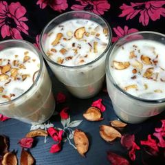 A picture of Semolina drink (thari kanji).