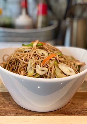 A picture of Chicken Chow Mien.