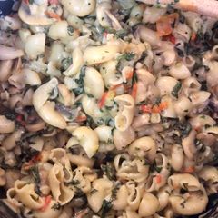 A picture of Mushroom and Kale pasta.