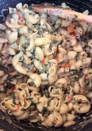 A picture of Mushroom and Kale pasta.