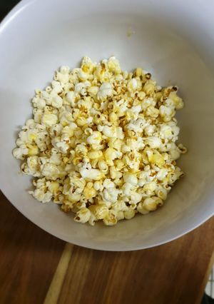 A picture of Honey butter popcorn.