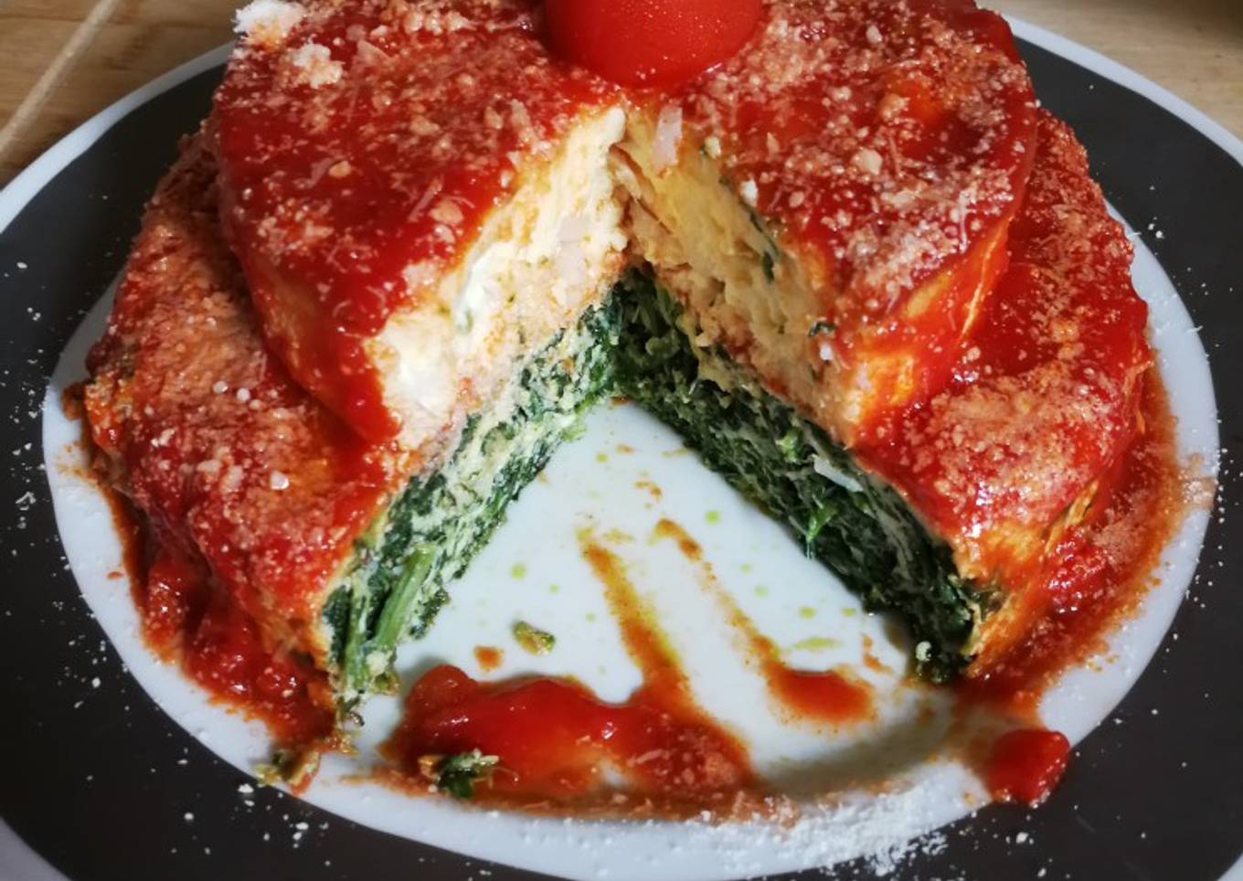 Pastel salado de espinacas y bacalao