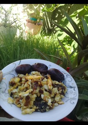 عکسی از دستور تخم مرغ و خرما😋