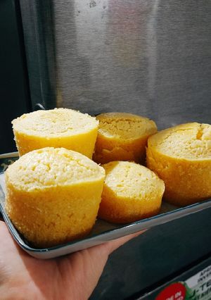 Hình của món Bánh bông lan bơ nướng.