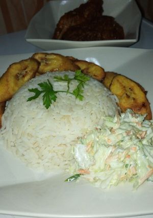 A picture of White rice and stew.