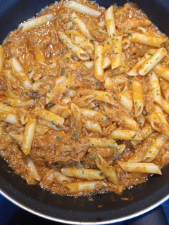 Una foto de Macarrones con atún