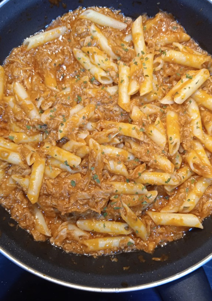 Una foto de Macarrones con atún