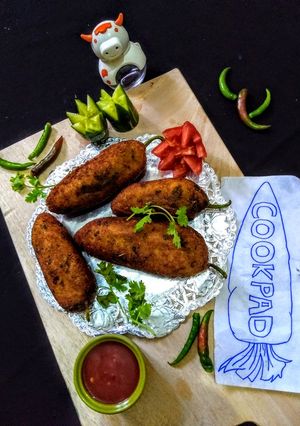 A picture of Cheesy Chicken Chillies With Potato Coating.