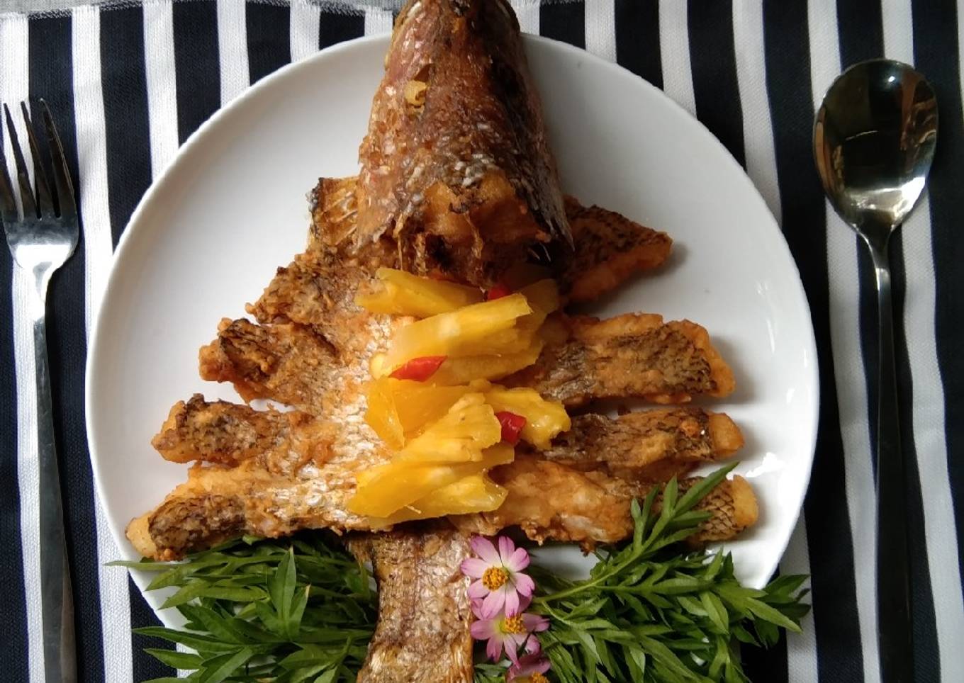 Ikan kakap goreng