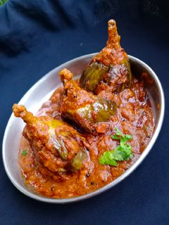 स्टफ्ड अचारी बैंगन (stuffed achari baingan recipe in hindi) रेसिपी मुख्य फोटो