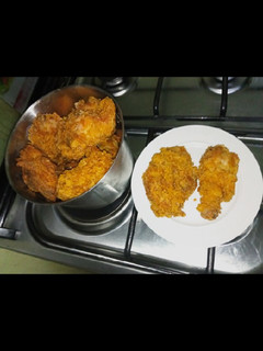 A picture of Fried chicken (KFC) style 🥰.