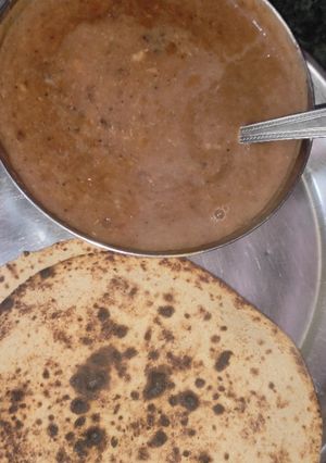 दाल मखनी (Dal Makhani recipe in hindi) रेसिपी मुख्य फोटो