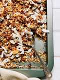 Dried figs and pumpkin seed granola