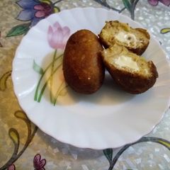 A picture of Potato Cheese Roll.