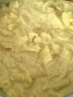 Una foto de Pollo al curry con nata