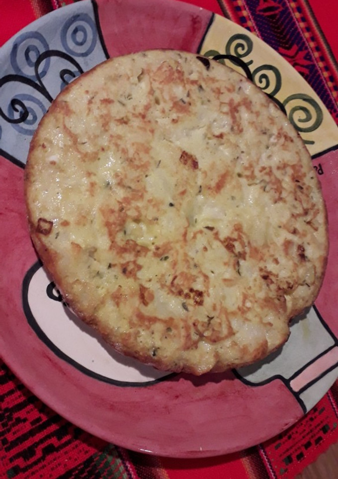 Una foto de Tortilla de papas estilo española (chica)