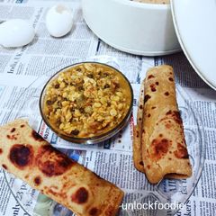 A picture of Egg Dal Tadka.