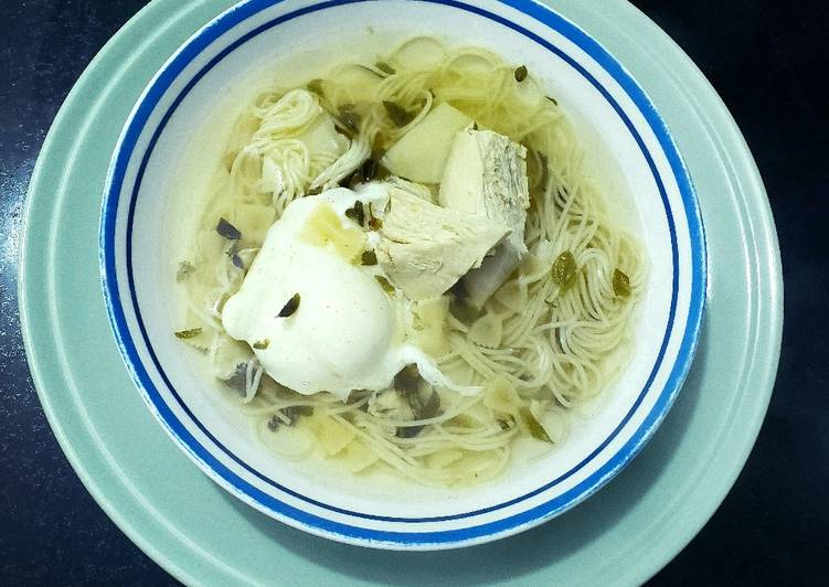 Sopa de pollo invernal 🇵🇪