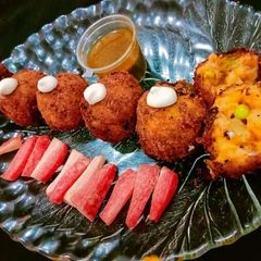 A picture of Crispy Potato balls.