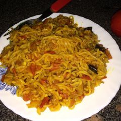 A picture of Onion Tomato Maggi.