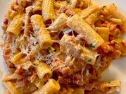 A picture of penne vodka