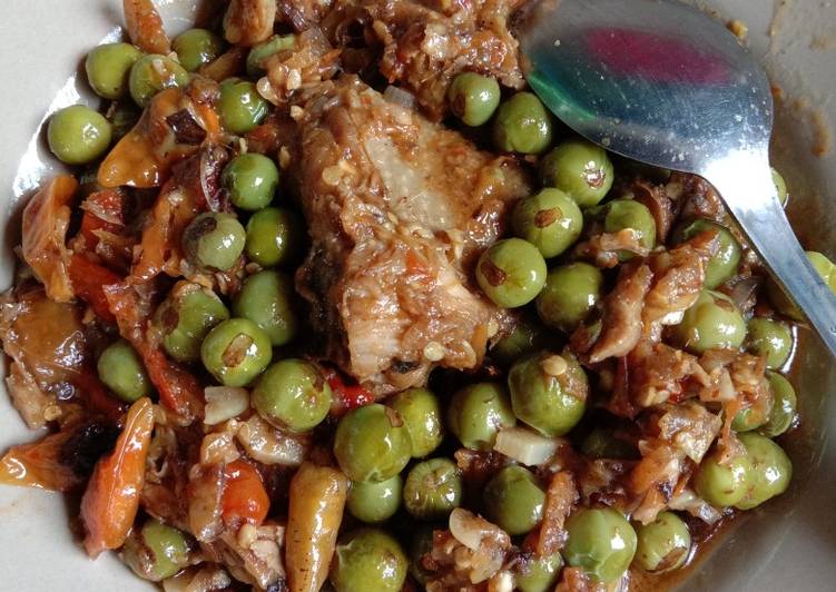 Tumis pokak/lenca pindang suwir