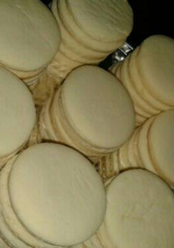 Una foto de Tapitas para alfajores de maicena
