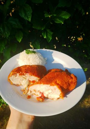 Aszalt paradicsommal, füstölt sajttal és kecske sajttal töltött recept fotója