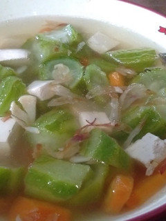 Foto resep Sayur Bening Oyong Campur Tahu Wortel