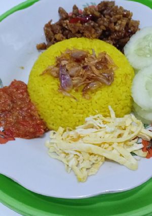 Foto resep #3 Nasi kuning magiccom