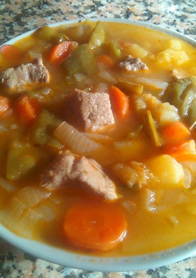 Una foto de Guisado de carne y verduras