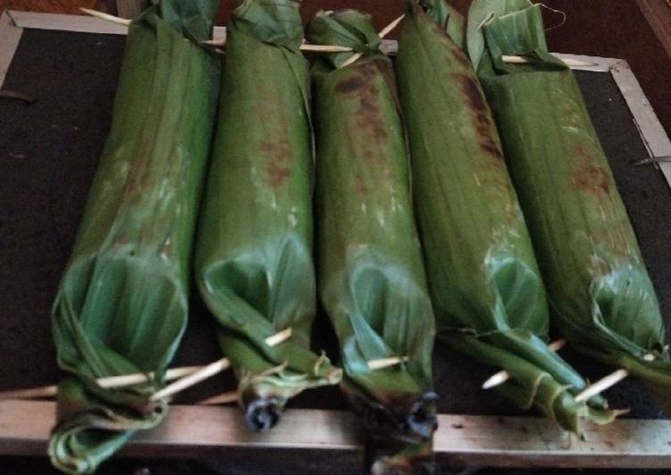 Nasi Bakar Cumi Asin Pete pedas