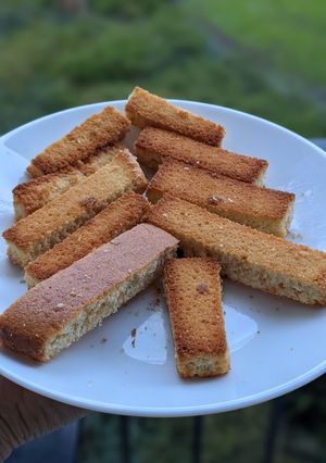 A picture of Cake toast.