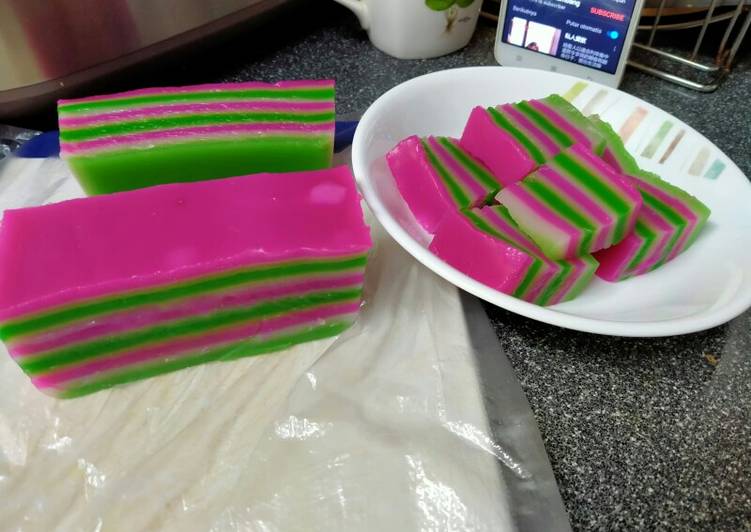 Kue lapis tapioka