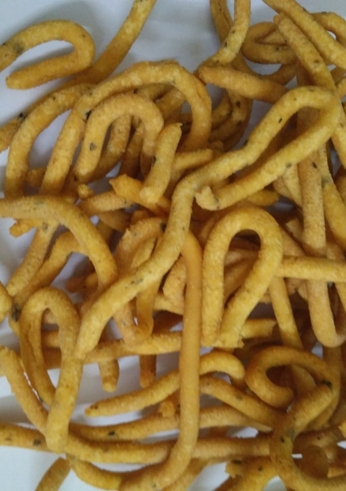 மிளகு காராச்சேவ் செய்முறை முக்கிய புகைப்படம்