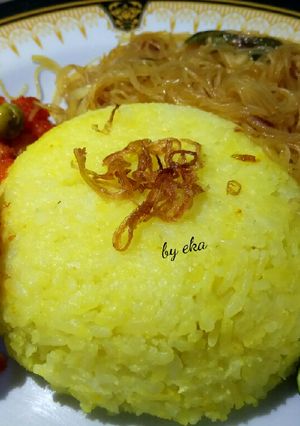 Foto resep Nasi Kuning Magic Com
