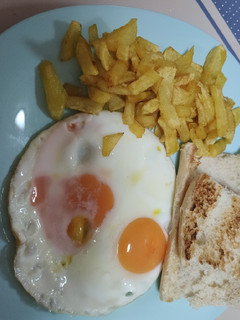 Una foto de Huevos&patatas fritas
