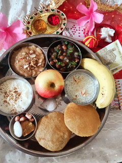 नवमी भोग प्रसाद थाली। (Navmi Bhog Prasad thali recipe in Hindi) रेसिपी मुख्य फोटो