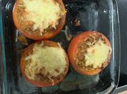 Una foto de tomates rellenos