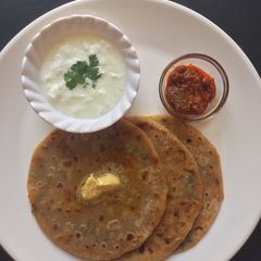 A picture of Aloo paratha.