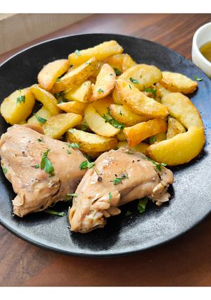 عکسی از دستور مرغ با عطر سیر و رزماری (Garlic Rosemary Chicken)