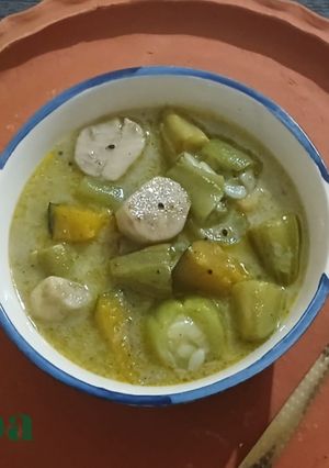 A picture of Morich Jhol/ Thakurbarir Ranna/veg recipe.