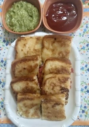 A picture of Paneer toast.