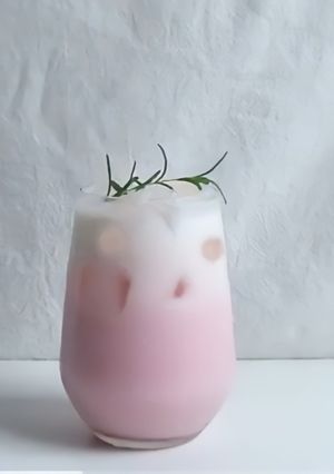Hình của món Sữa dâu thái lan.
