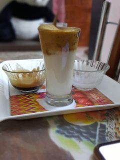 दलगोना कॉफी (Dalgona Coffee Recipe) रेसिपी मुख्य फोटो